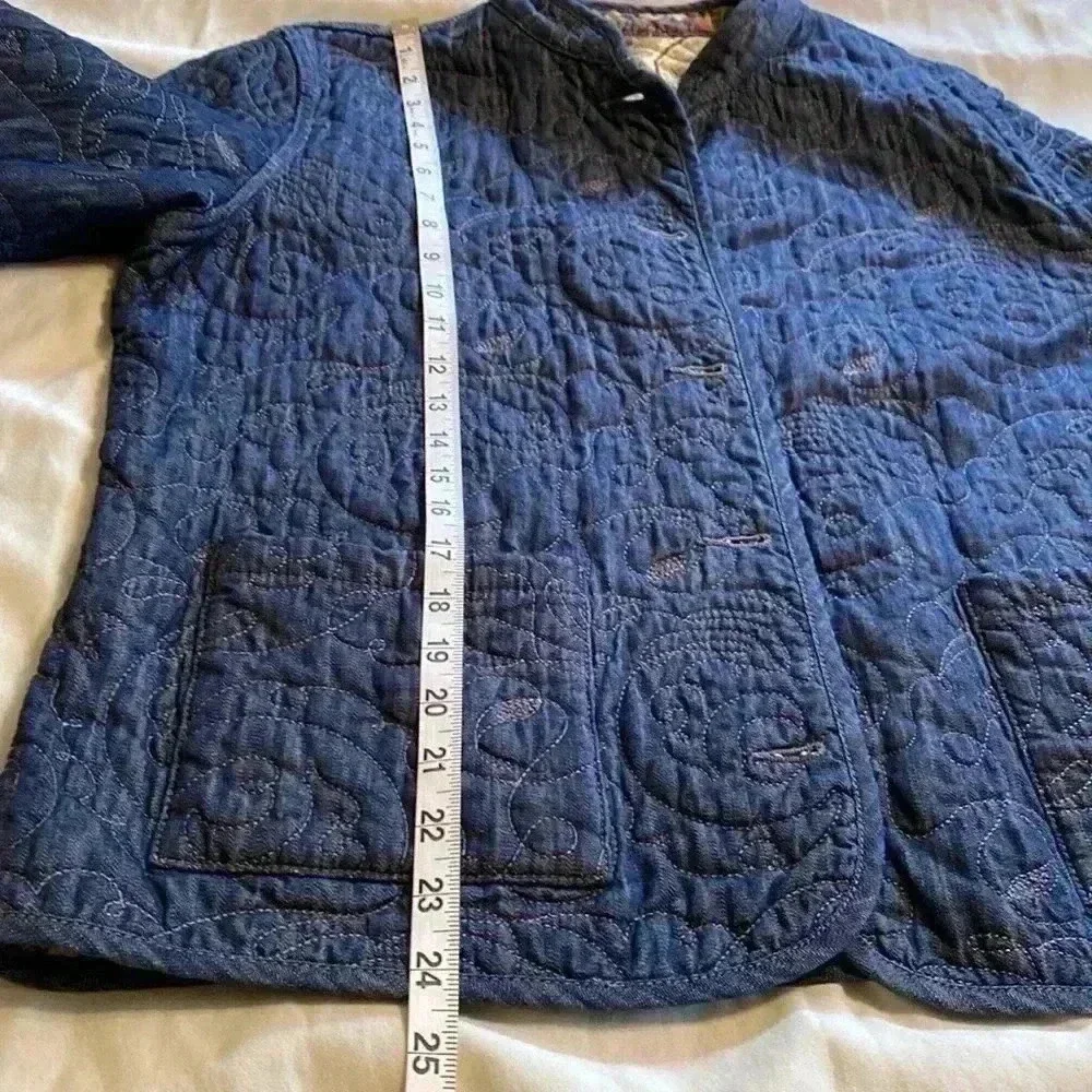 Woman’s Reversible Quilted Jacket Coat.  Denim And Floral.  Size L/XL. - Picture 9 of 10
